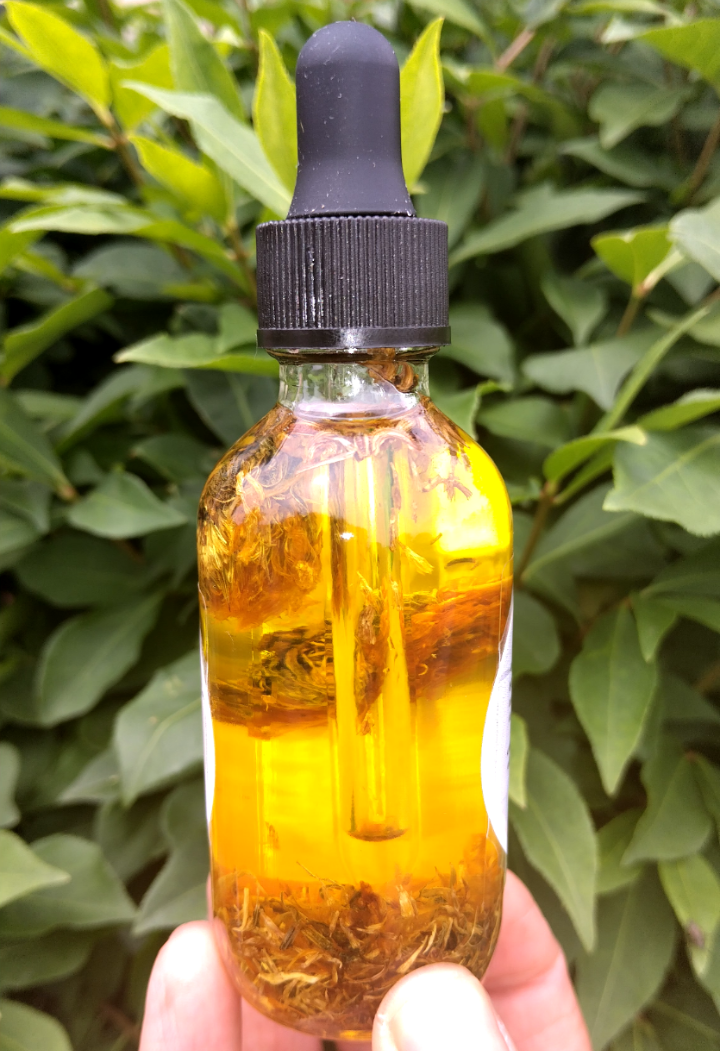 Lotus ๐บ Flower Oil (For sensitive skin)