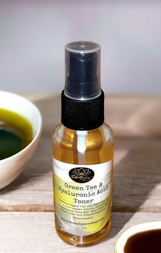 Green Tea 🍵 &  Hyaluronic Face Toner