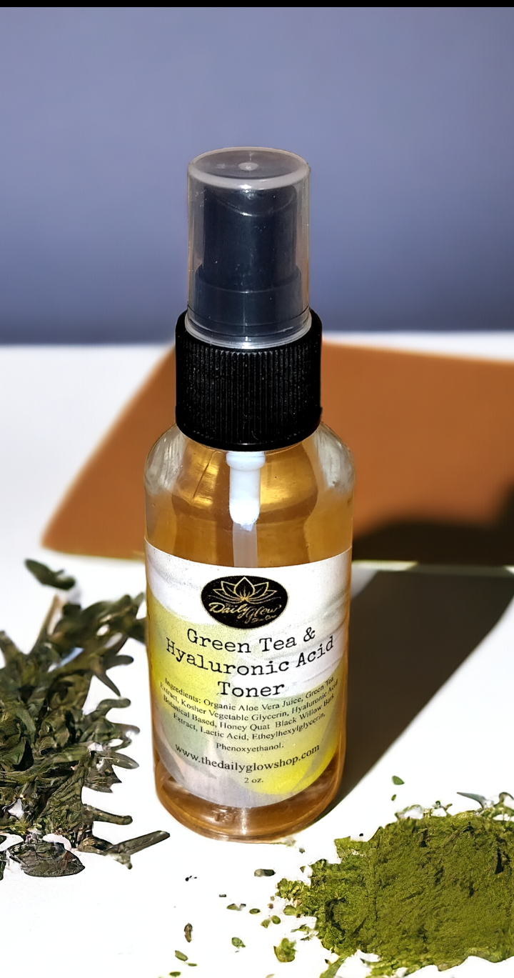 Green Tea 🍵 &  Hyaluronic Face Toner